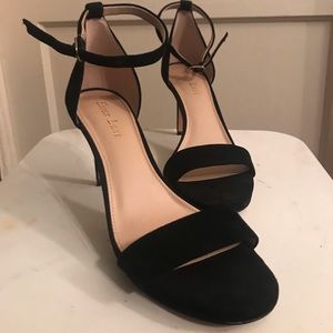 Essex Lane - Black Heels